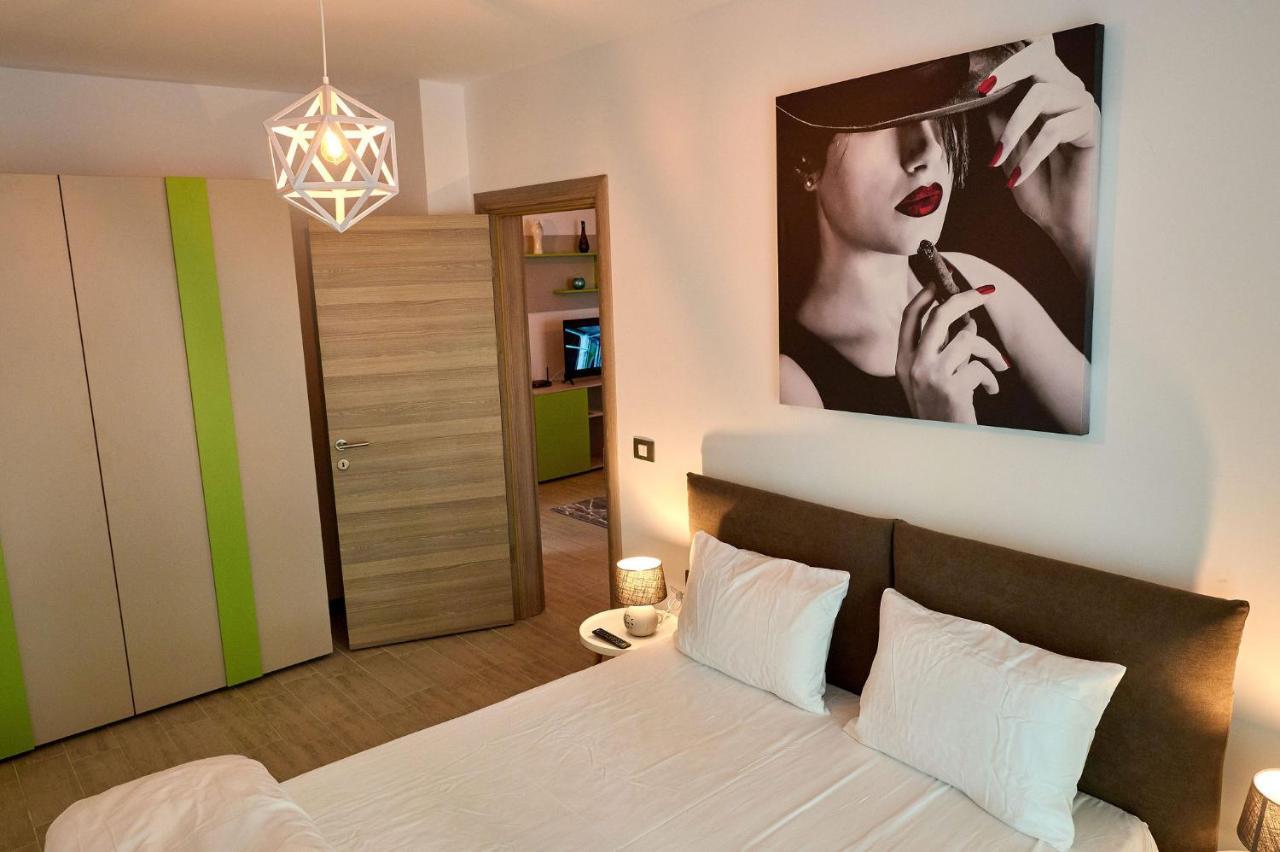 Orizont Sea View Apartment- Spa N Pools Beach Resort Mamaia Exteriör bild